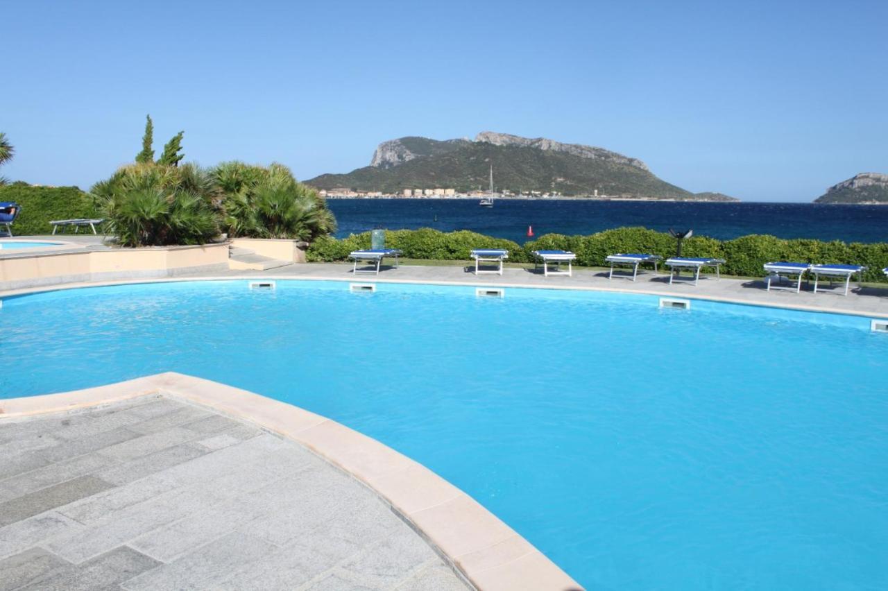 Apartment In S'Abba E Sa Pedra With Pool Golfo Aranci Extérieur photo